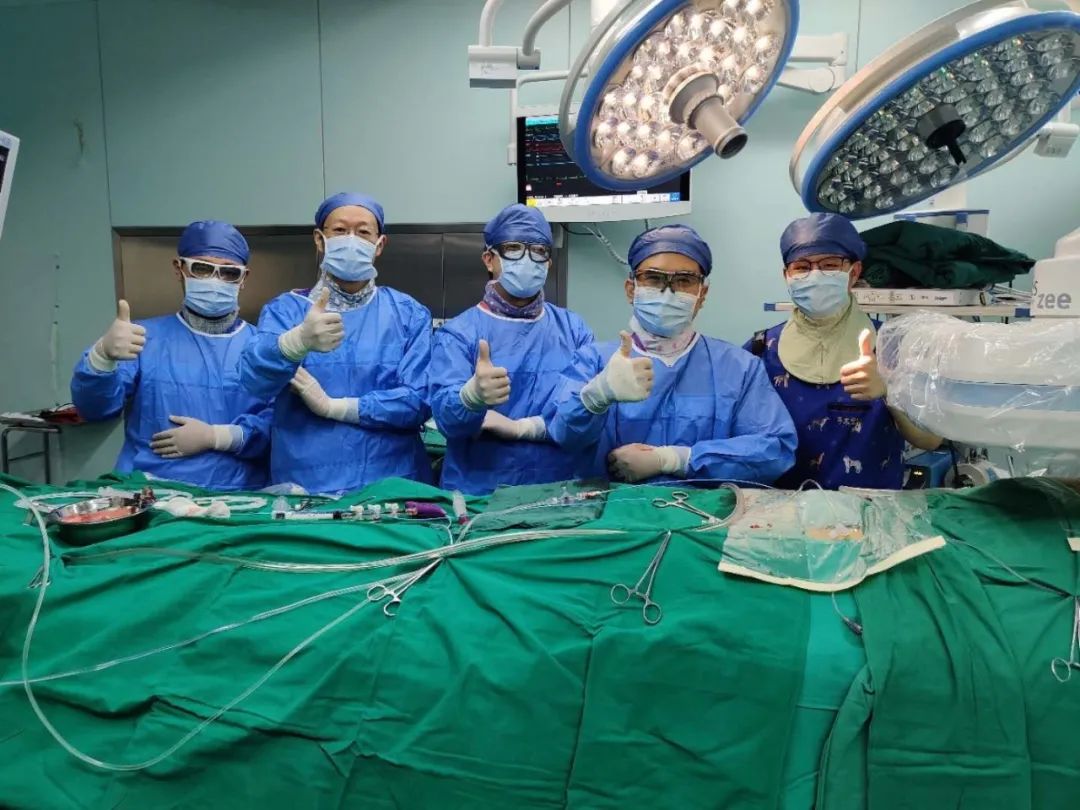 胡盛寿院士团队成功完成中国原创经导管三尖瓣置换（LuX-Valve®）全球首例注册临床试验入组